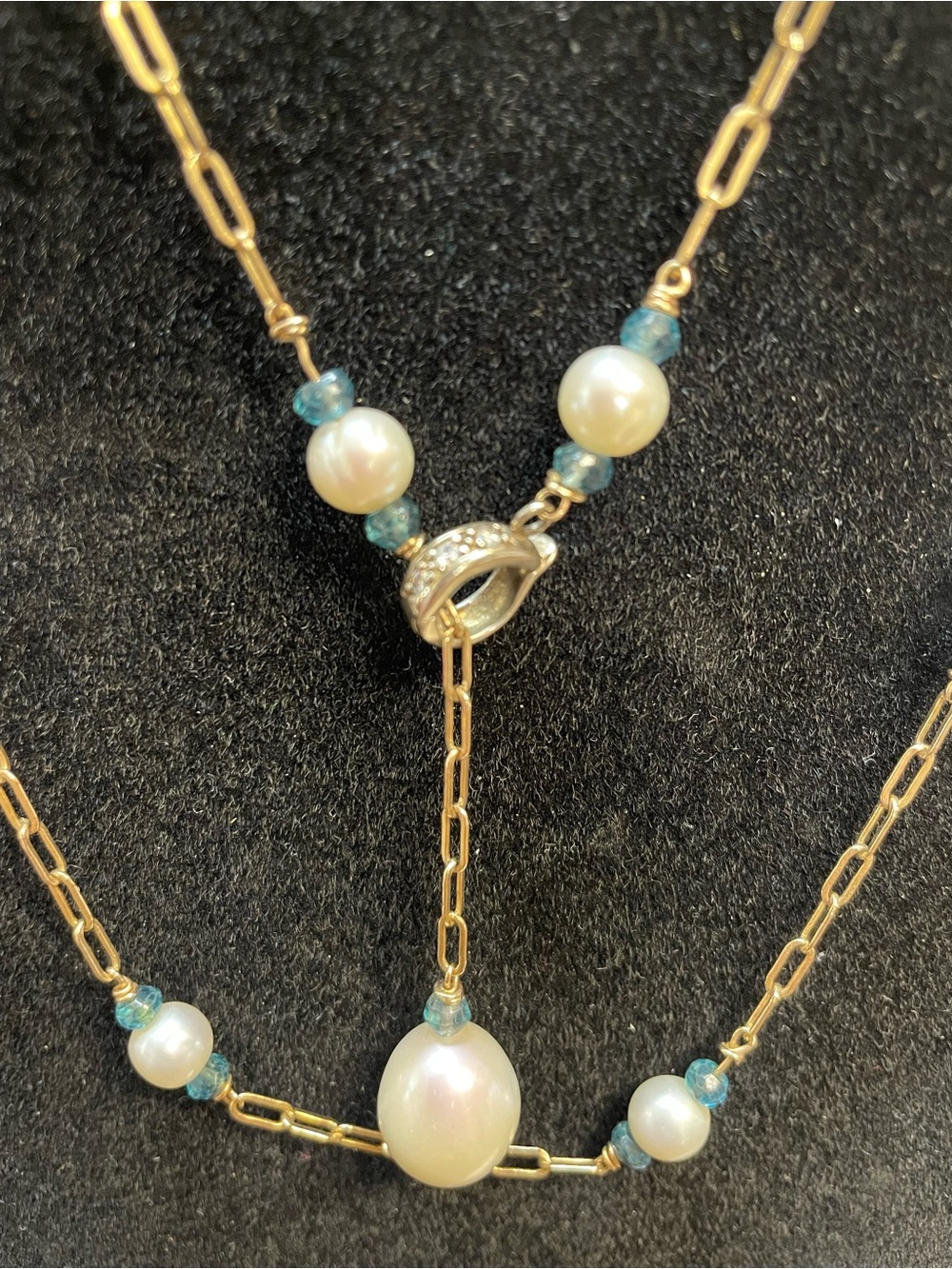 Freshwater pearls and aquamarine lariat